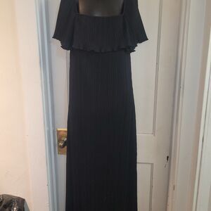 Black textured gown Rona no size approx Medium